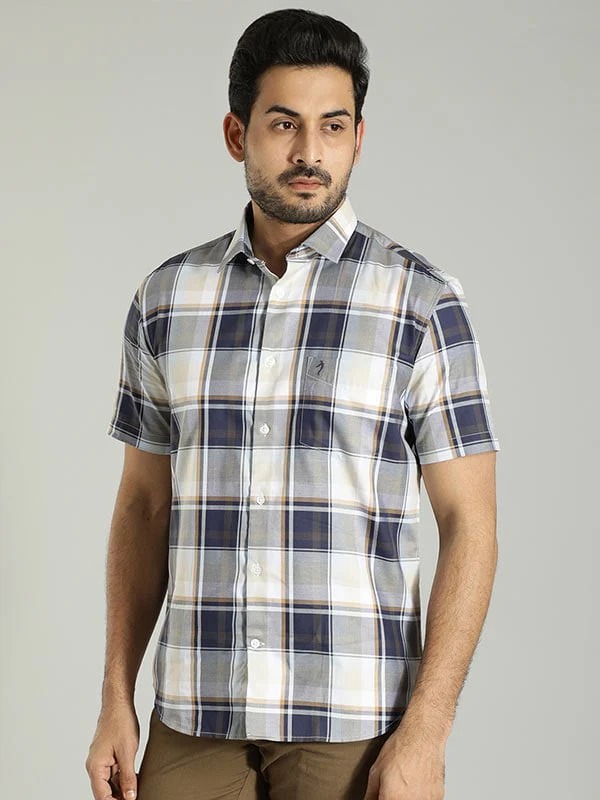 Indian Terrain Men's Slim Fit Half Sleeve Checkered Navy Shirt